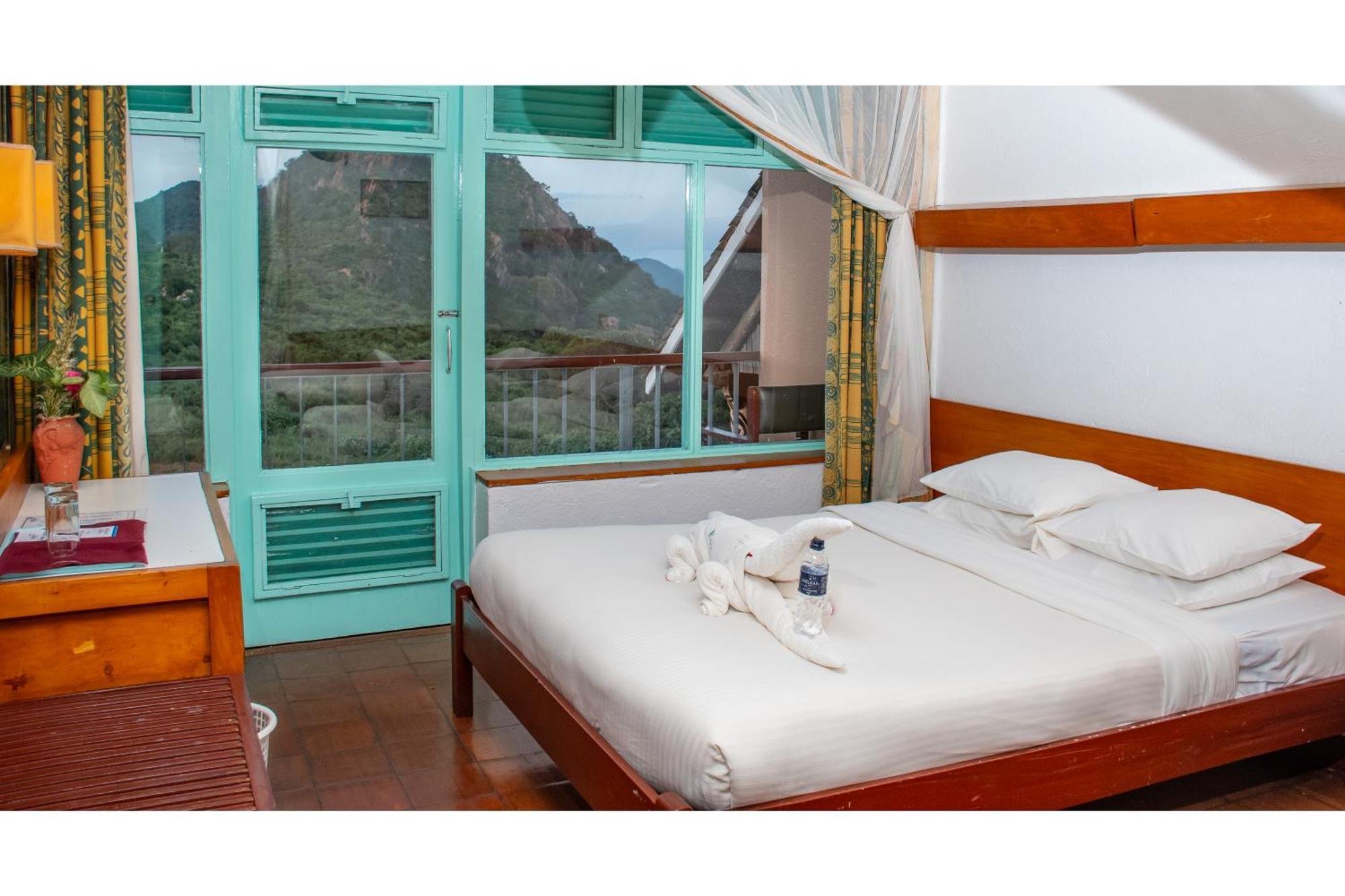 Ngulia Safari Lodge Ithumba Kültér fotó