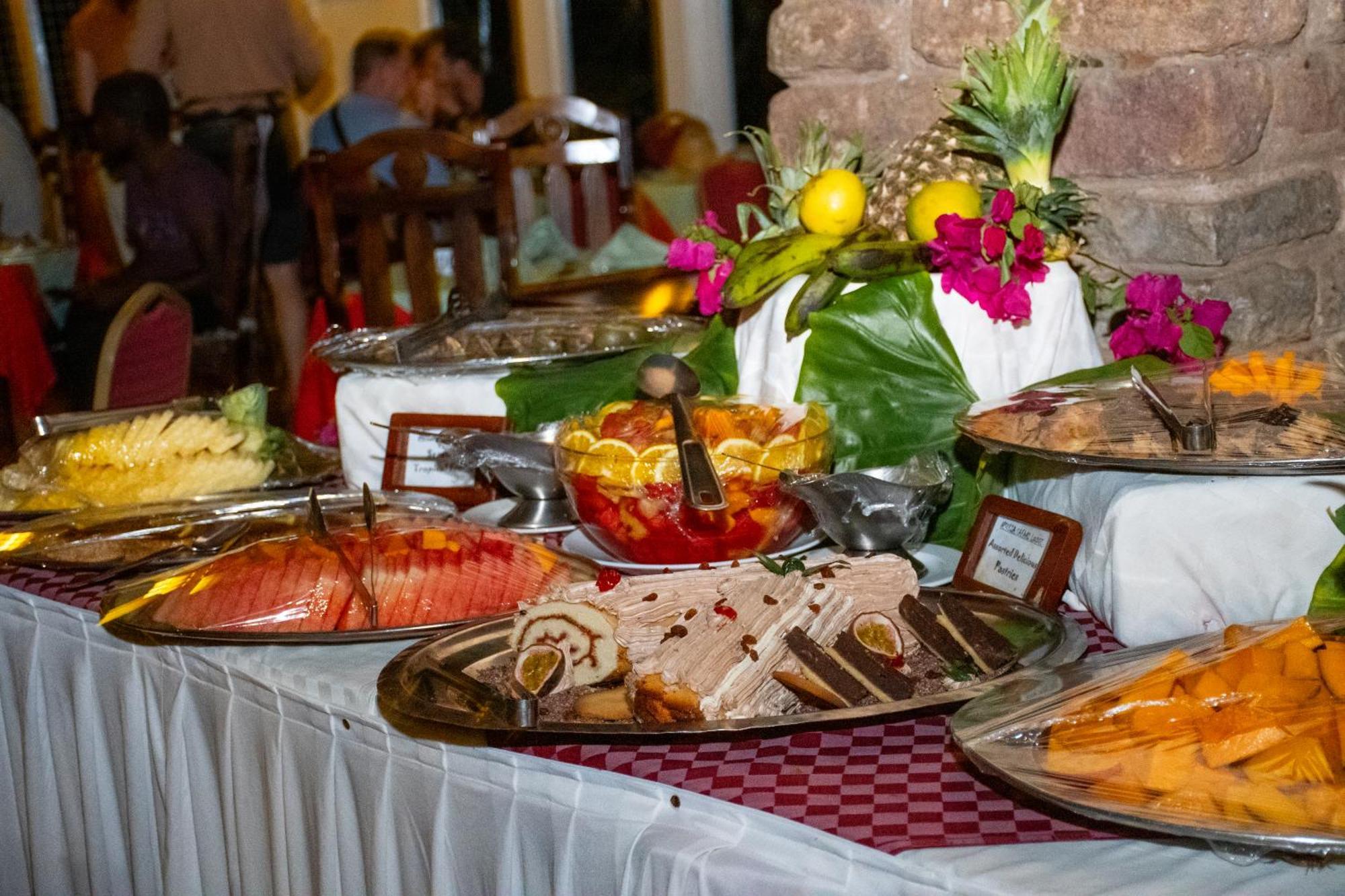 Ngulia Safari Lodge Ithumba Kültér fotó