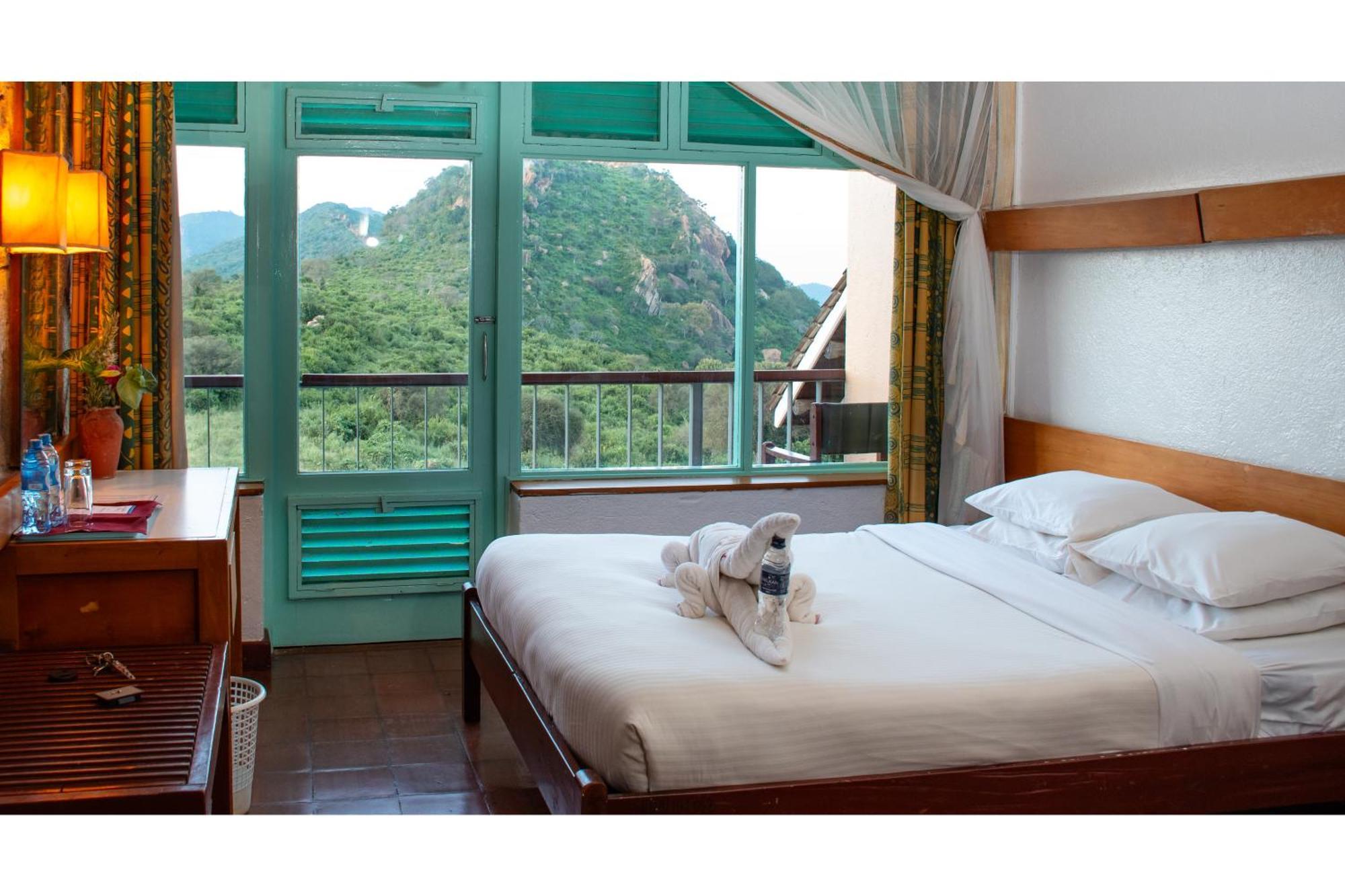 Ngulia Safari Lodge Ithumba Kültér fotó