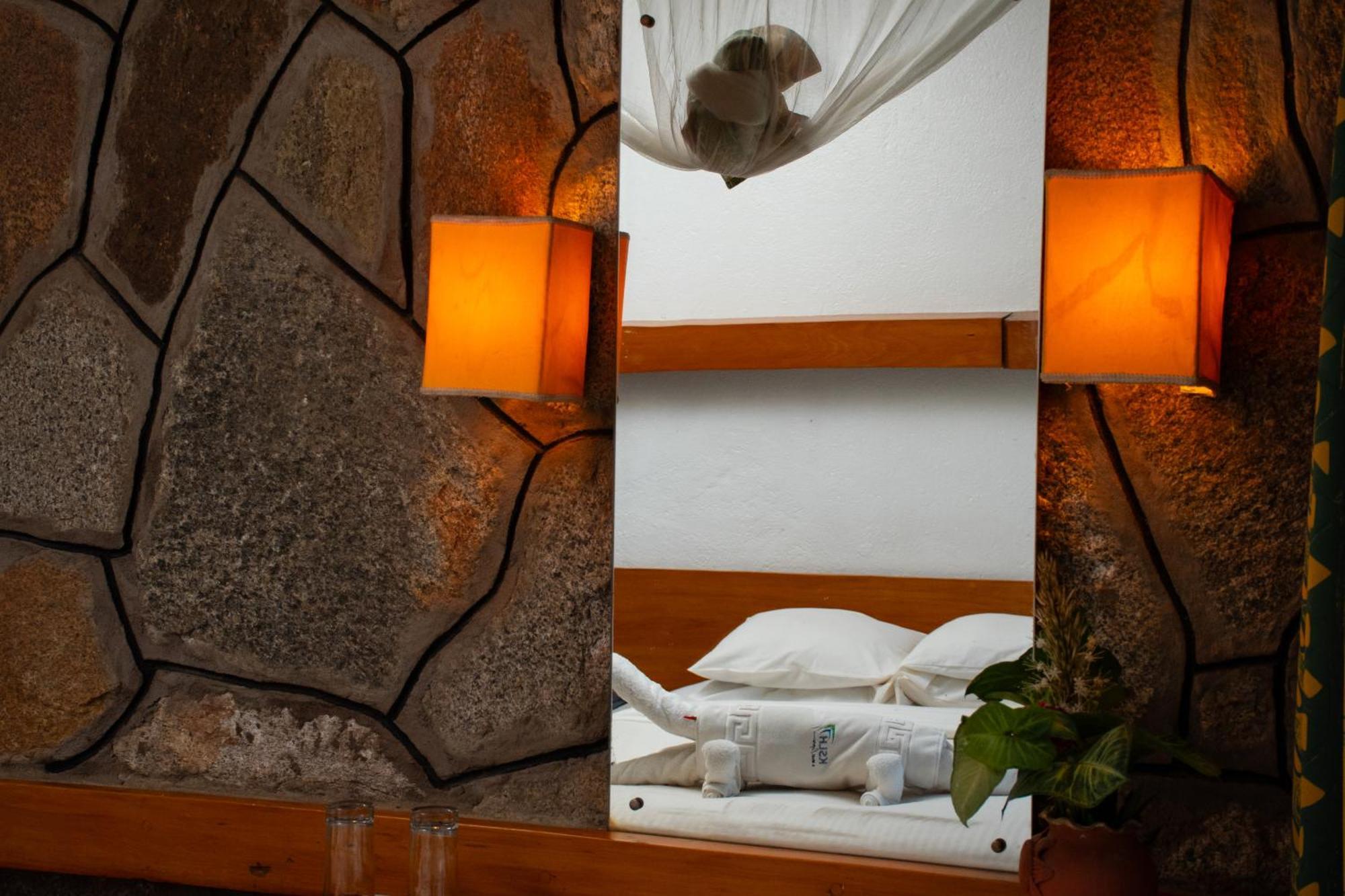 Ngulia Safari Lodge Ithumba Kültér fotó