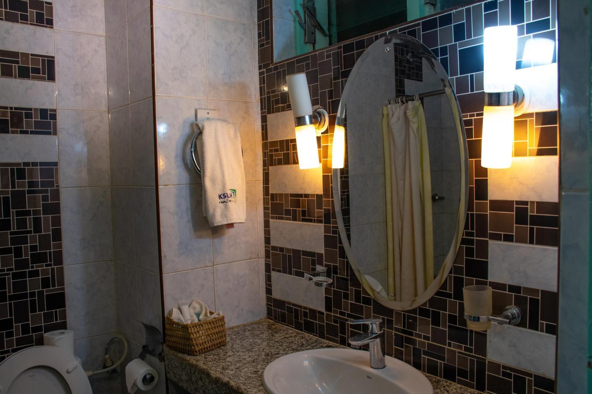 Ngulia Safari Lodge Ithumba Kültér fotó